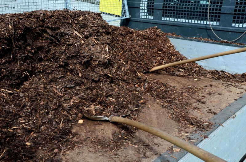 Cedar Mulch Installation
