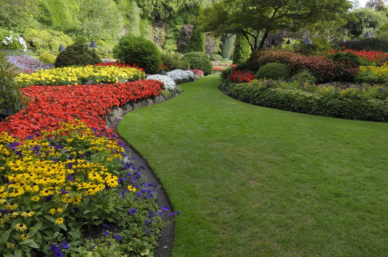 Flower Bed Mulching