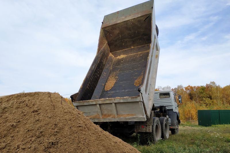 Topsoil Delivery detail