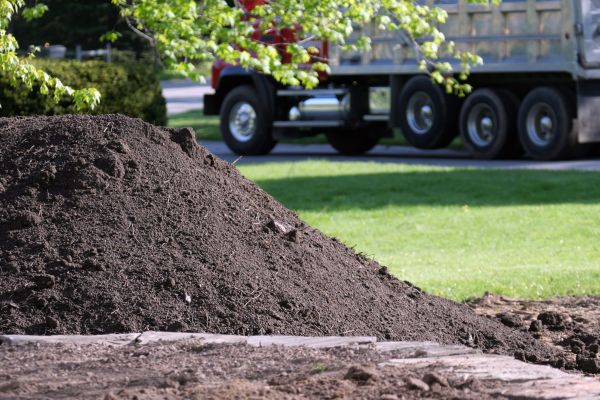 Yard Dirt Delivery in Draper
