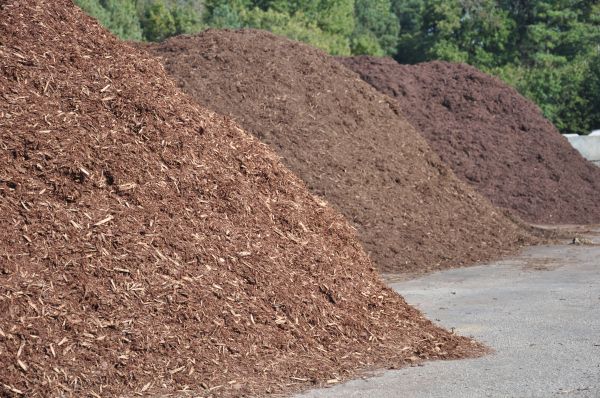 Brown Mulch Delivery in Draper