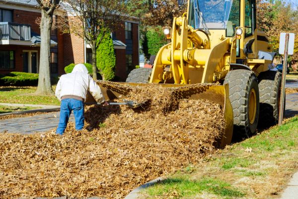 Mulch Hauling in Draper
